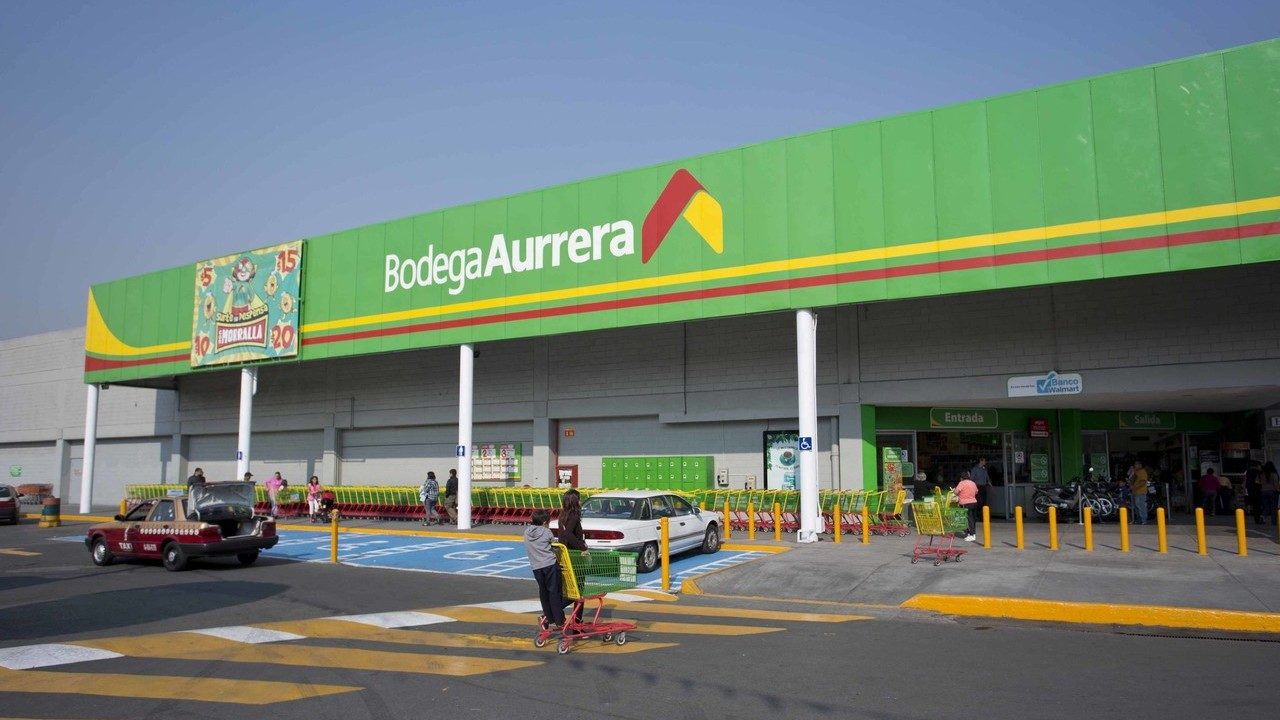 What are the features of the KakaoTalk contact filter?